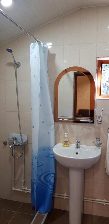 Ruzan Hotel 이제반 외부 사진